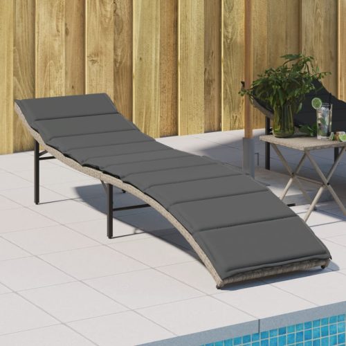 vidaXL világosszürke polyrattan napozóágy párnával 55x199x50 cm