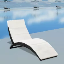   vidaXL fekete összecsukható polyrattan napozóágy párnával