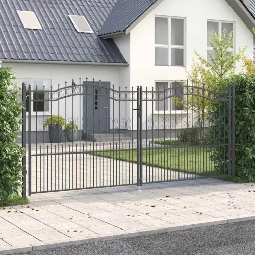 vidaXL Kerítéskapu Lándzsa Tetejével zárral Szürke 404 x 175 cm Acél
